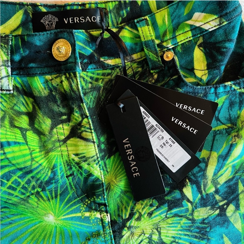 Versace Jungle Print Denim Shorts - Picture 9 of 12